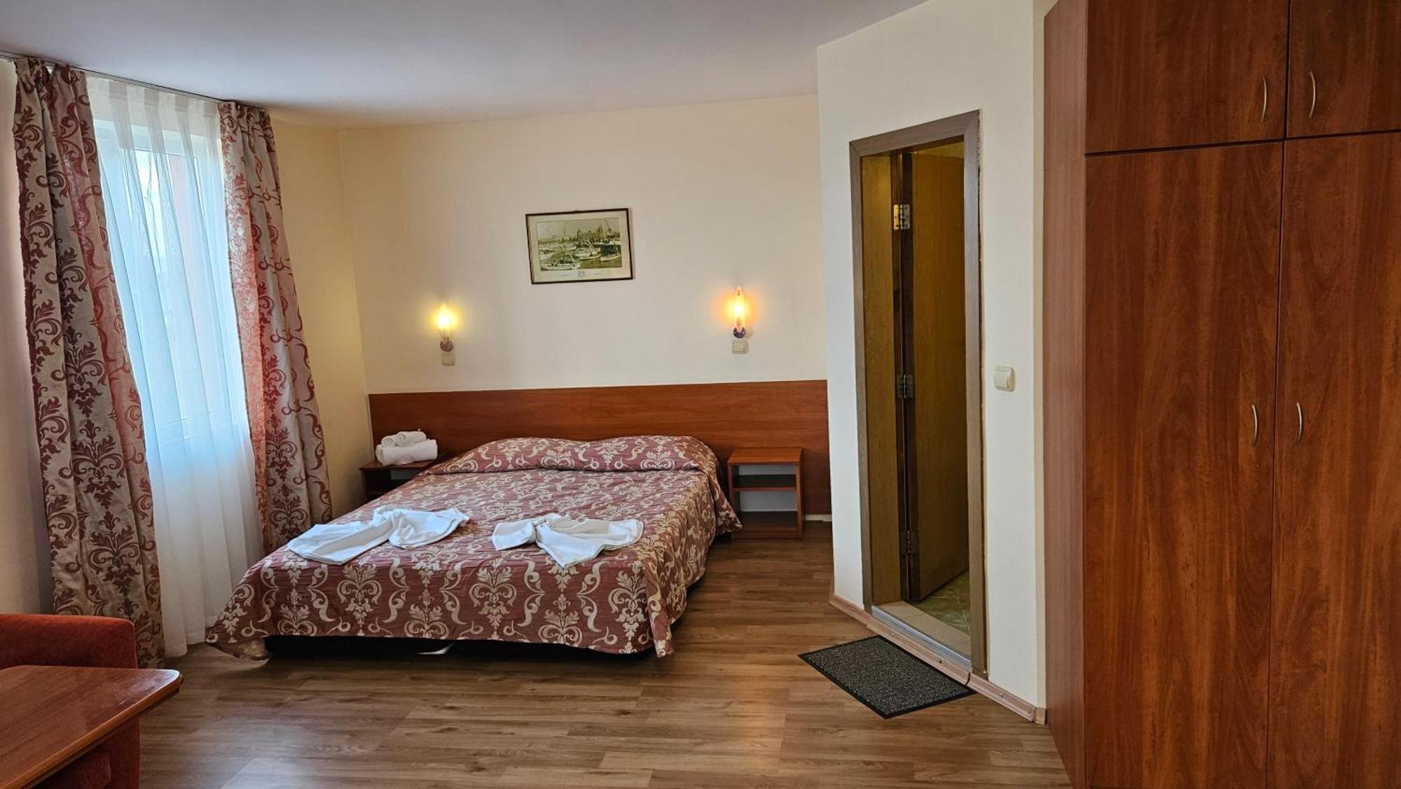 Caprice Family Hotel Varna Luaran gambar